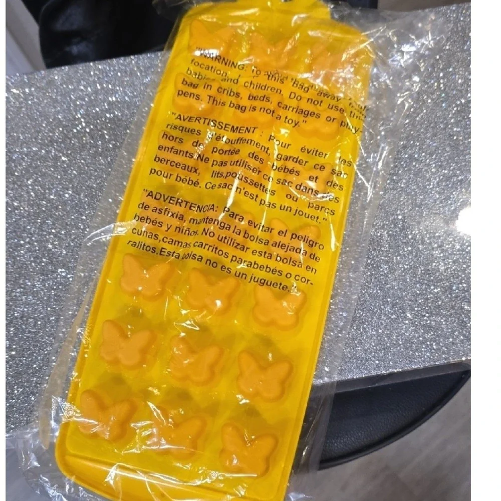 Dolly Parton Silicone Butterfly Ice Tray -Yellow